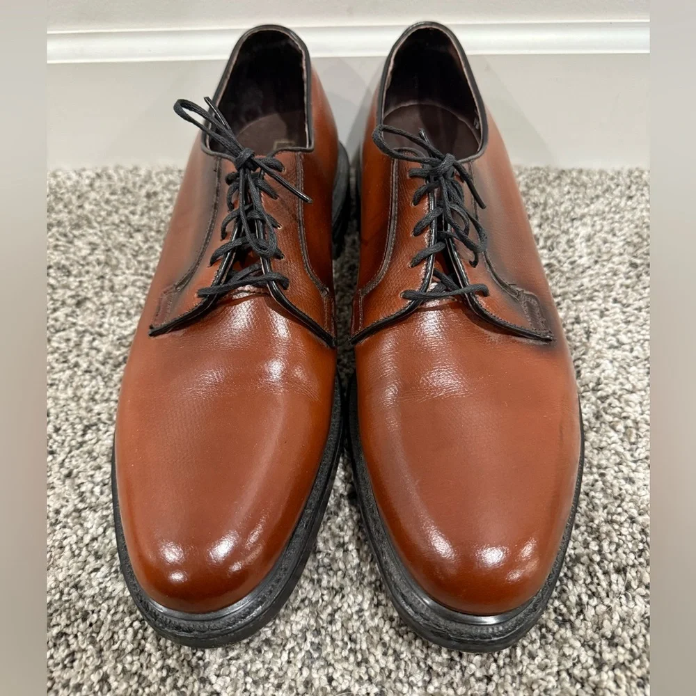 Hofheimer's Cavaliers men's brown leather Oxford dress shoes, size 12